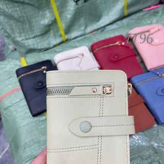 Ví quai bấm đựng thẻ