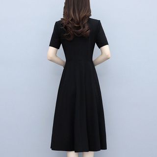 Đầm trung niên sang trong cho mẹ cao cấp bigsize dự tiệc thiết kế dáng suông đẹp - T05