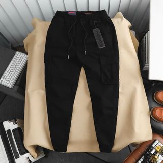 Joger túi hộp lưng thun nam.  Chất kaki dày dặn , thun con giãn , mặt vải mịn.