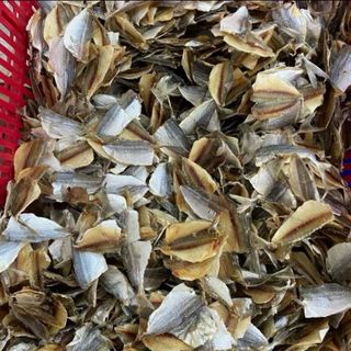 Khô cá Chỉ Vàng hơi mặn, 500gr- Con to, màu tự nhiên- Đặc Sản Khô Miền Tây Food Thức Ăn