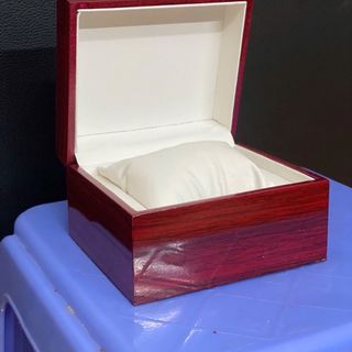 HỘP ĐỰNG ĐỒNG HỒ NẮP BẬT BẰNG GỖ
