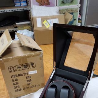 HỘP ĐỰNG ĐỒNG HỒ CƠ SANG TRỌNG XOAY NHIỀU CHẾ ĐỘ BẰNG GỖ