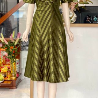 Đầm trung niên sang trọng WOBE, thiết kế cao cấp dự tiệc cho mẹ co giãn tốt đến 80kg DN13