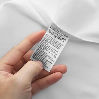 Áo thun nam.   Chất vải cotton 100%, mềm mịn co giãn, chống nhăn, Thấm hút mồ hôi tốt.