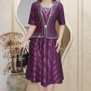 Đầm trung niên sang trọng dành cho mẹ,thiết kế cao cấp dự tiệc, thun sọc chính phẩm co giãn tốt đến 80kg DN11 Nữ Kem