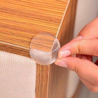 MIẾNG BỊT GÓC BÀN SILICON 3X2,5X2,5CM