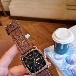 SĂN SALE ĐẦU NĂM ĐỒNG HỒ NAM TRUNG CẤP SEICO DÂY DA NÂU MẶT VUÔNG