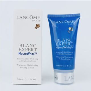 Tẩy tế bào chết da mặt