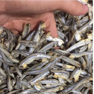 Cá cơm khô - không đầu, loại ngon, dày thịt, ít xương, chế biến được nhiều món ăn kèm với cơm. -1KG