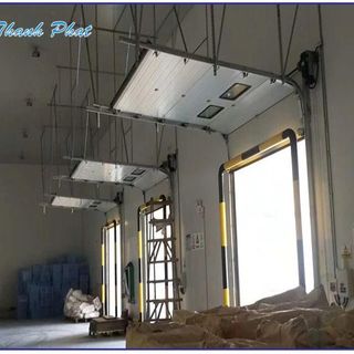 CỬA TRƯỢT TRẦN OVERHEAD DOOR NHẬP KHẨU THEO KÍCH THƯỚC YÊU CẦU