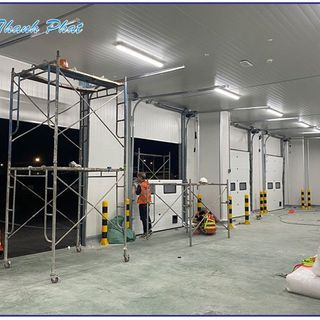 CỬA TRƯỢT TRẦN OVERHEAD DOOR NHẬP KHẨU THEO KÍCH THƯỚC YÊU CẦU