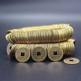 Đồng xu âm dương may mắn