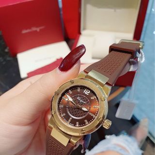 ĐỒNG HỒ NỮ CAO CẤP SALVATHORE F80 FIG DÂY CAO SU NIỀNG THÉP VÀNG