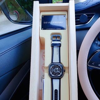 ĐỒNG HỒ NAM SIÊU CẤP SEV7N PRIDAY MÁY CƠ NEW MÀU TRẮNG ĐEN TẶNG DÂY FULLBOX