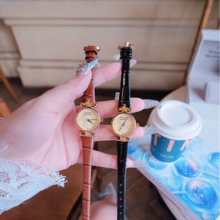 ĐỒNG HỒ NỮ CAO CẤP VIVIENN MAIDA DÂY DA MẶT VÀNG MINI FULLBOX