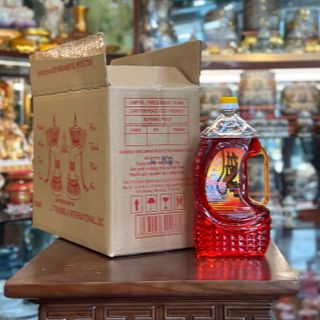 BÁN BUÔN – BÁN SỈ DẦU THẮP ĐÈN LƯU LY “BÀN TAY PHẬT”