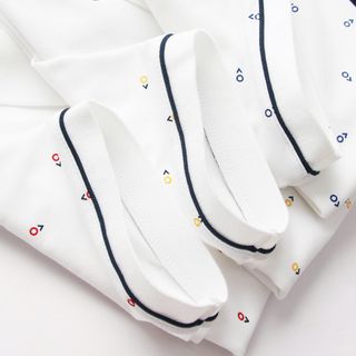 Áo thun polo nam. Chất vải 4c dày dặn, thiết kế trẻ trung. Hàng chuẩn hãng rất đẹp.