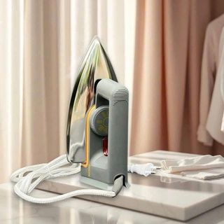 BÀN ỦI KHÔ CAO CẤP HD-1172