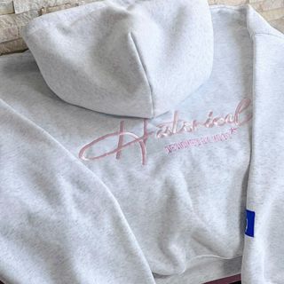 Áo Khoác Dày Mịn với Logo Thêu Chữ Hồng