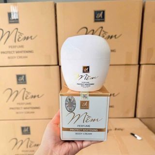 Body mềm nước hoa mẫu mới