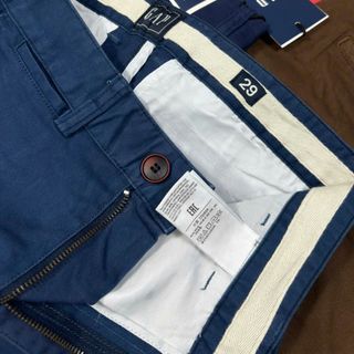 Sọt khaky GAP.   vải dày , co giãn.  Phom slim.