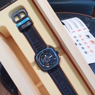 ĐỒNG HỒ NAM SIÊU CẤP SEV7N PRIDAY MÁY CƠ MÀU XANH VÀ ĐỎ TẶNG DÂY FULLBOX