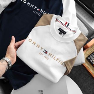 T- Shirt nam Full 7 colors.     Chất liệu 100% COTTON chính phẩm co giản 2 chiều xịn sò dày dặn mịn mát.