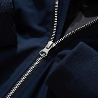 Áo khoác nam. logo thêu bo cổ cực đẹp , logo hãng thêu ngực sắt nét.