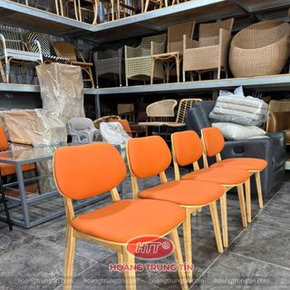 Ghế cafe gổ nệm ghế PLC màu cam ghế 016