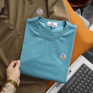 Mẫu áo thiết kế đơn giản, logo dệt may chắc chắn. Chất cotton mềm mịn thoáng mát.