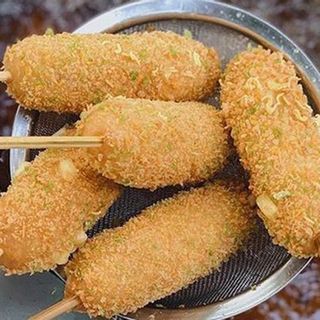 Hotdog phô mai bột xù Hoa Doanh 6 cây 500g (giao tphcm)