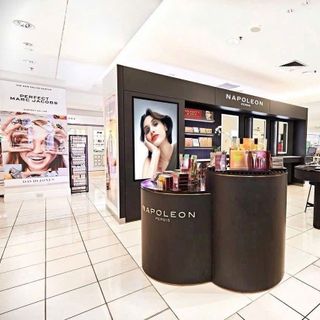 THANH LY Xịn nhức nách, Kem nền napoleon ( sài ngang ngửa guerlain, chanell,,..)  Tone sáng , nền mướt  Made in USA  Date 12/2027 gốc web $79