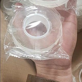 1 thùng 300 cuộn Băng keo siêu dính 2 mặt 1 f