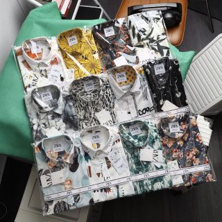 Sơ mi Nam. Chất liệu cotton lụa mềm mại, mát và ít nhăn.