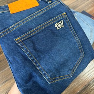 Quần jean dài nam. Chất JEAN mới nhất từ LV , 2 gam màu .