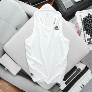 Ba lỗ A thun poly lỗ kim 4c trơn láng, mát rượi, co giãn 4c thoải mái.