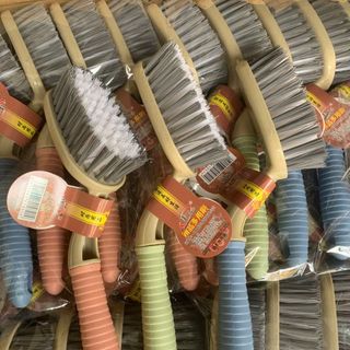 BÀN CHẢI VỆ SINH CẦM TAY