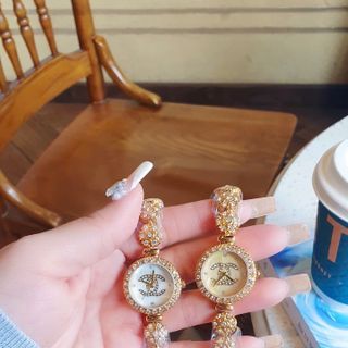 SĂN SALE ĐẦU NĂM ĐỒNG HỒ NỮ THỜI TRANG CHANEU DÂY HOA MẶT LOGO VIỀN HỘT