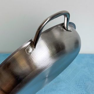 CHẢO CHỐNG DÍNH 28CM 2 QUAI VÂN TỔ ONG