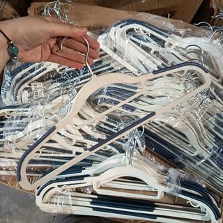 MÓC TREO QUẦN ÁO CHỐNG TRƯỢT