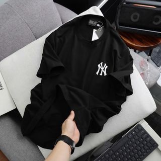 Áo chất cotton 100% 4c cao cấp xịn.  Phong cách trẻ trung, cá tính.  Logo chuẩn hãng, in phồng.