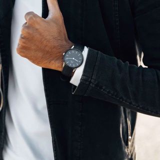 ĐỒNG HỒ NAM NỮ CAO CẤP D WELLINGTON ICONIC LINK ĐEN FULLBOX TEM