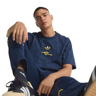 T shirt Man in Full cham .   Chất  Cotton 100% 4c.  Dày Mịn mát.