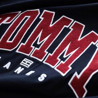 Mẫu áo thun nam logo thêu đắp nổi chi tiết sắc nét, hàng full chi tiết, full tem tag, chất cotton 4c dày dặn,co giãn mền mịn mát.