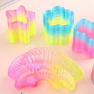 Đồ chơi lò xo nha nhiều màu sắc