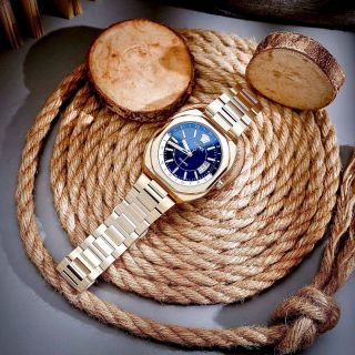 VERSAC 𝐕-𝐂𝐨𝐧𝐭𝐞𝐦𝐩𝐨