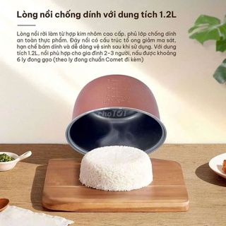 NỒI CƠM ĐIỆN NẮP GÀI 1,2L COMET CM8002 (T6)