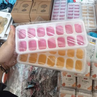 KHAY ĐÁ 14 VIÊN CHỮ NHẬT SILICON