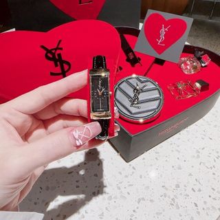 SALE SET ĐỒNG HỒ SIÊU CẤP YXL HỘP TRÁI TIM ĐỎ BỘ MỸ PHẨM