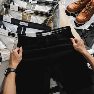 Short kaki nam.  Chất kaki dày dặn , thun con giãn , mặt vải mịn.